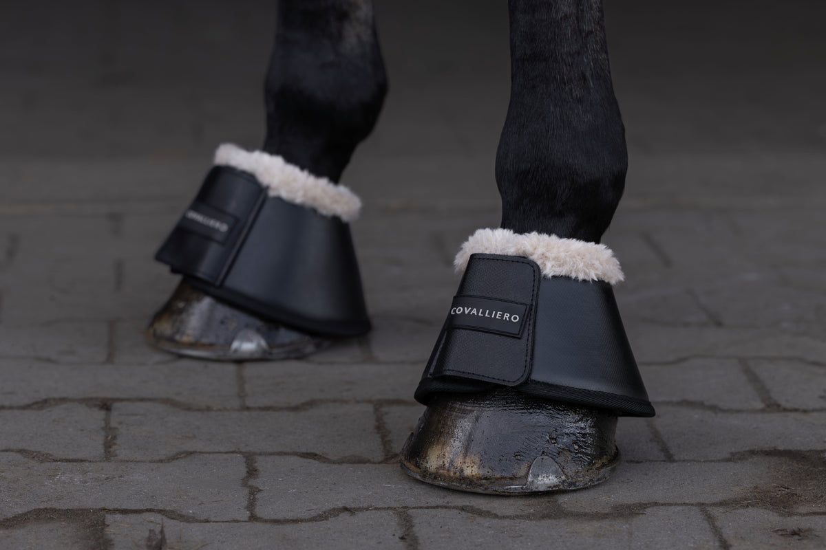 Covalliero Hufglocken mit Kunstfell – Anwendungsbild