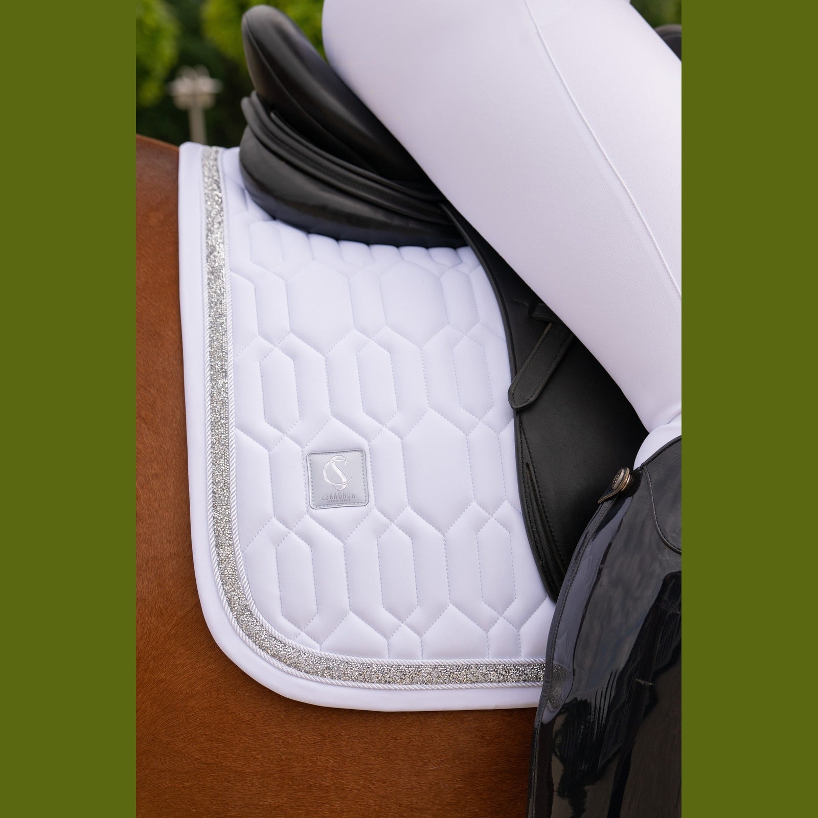 ESKADRON Classic Sports 26 PONY Schabracke Softshell Jewel Dressurschabracke weiß sp-reitsport