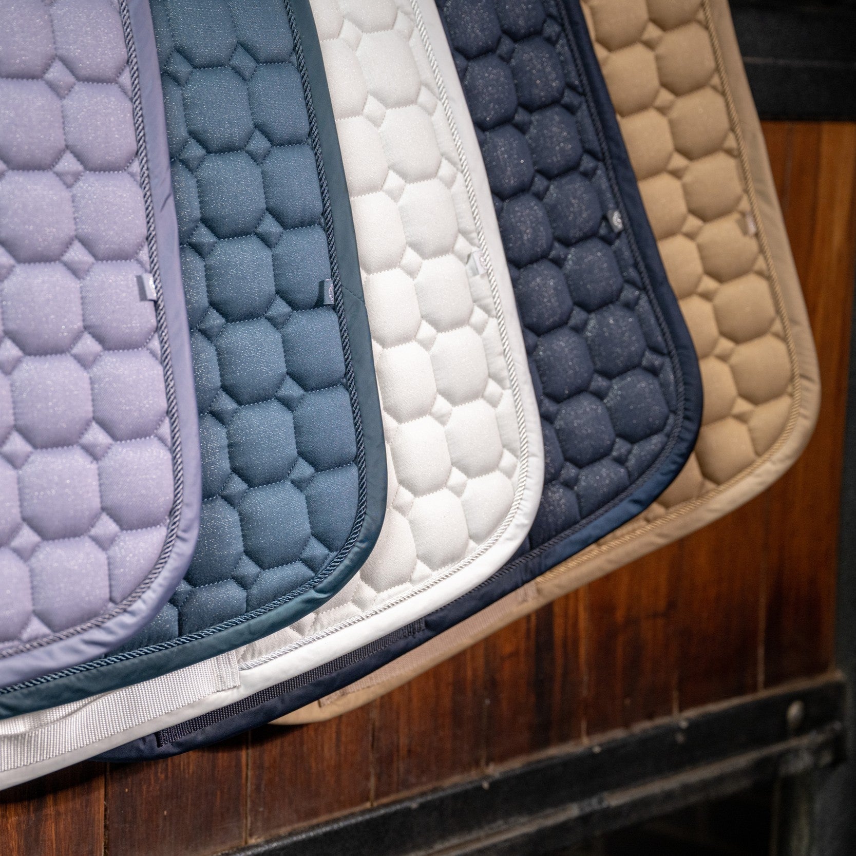 ESKADRON Classic Sports 26 COTTON GLITTER Dressurschabracke sierra sp-reitsport