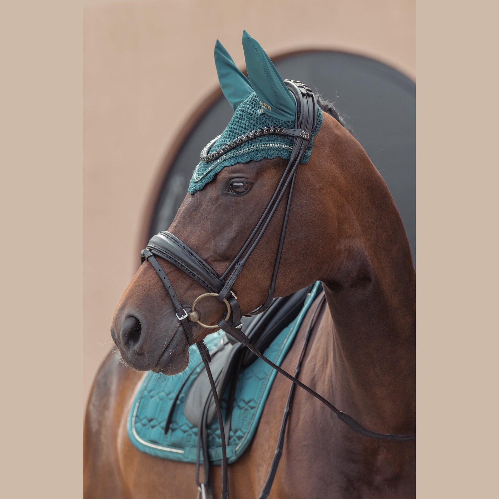 ESKADRON Fliegenohren "CRYSTAL" Heritage 24/25 almond