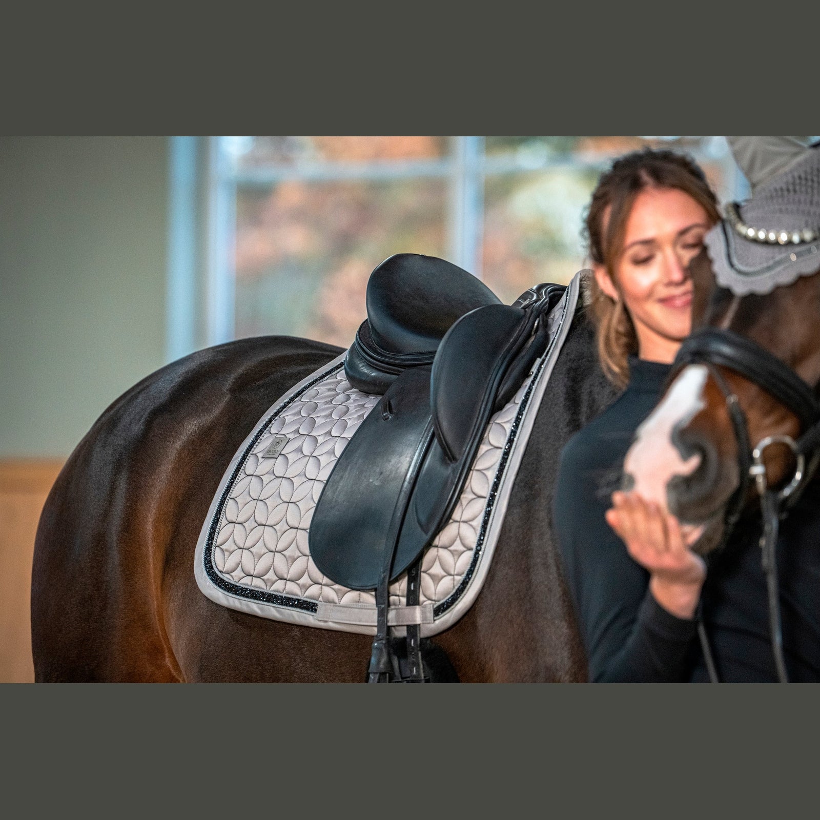 ESKADRON Springschabracke Mattgloss Jewel - Platinum HW 26 - slate blue sp-reitsport